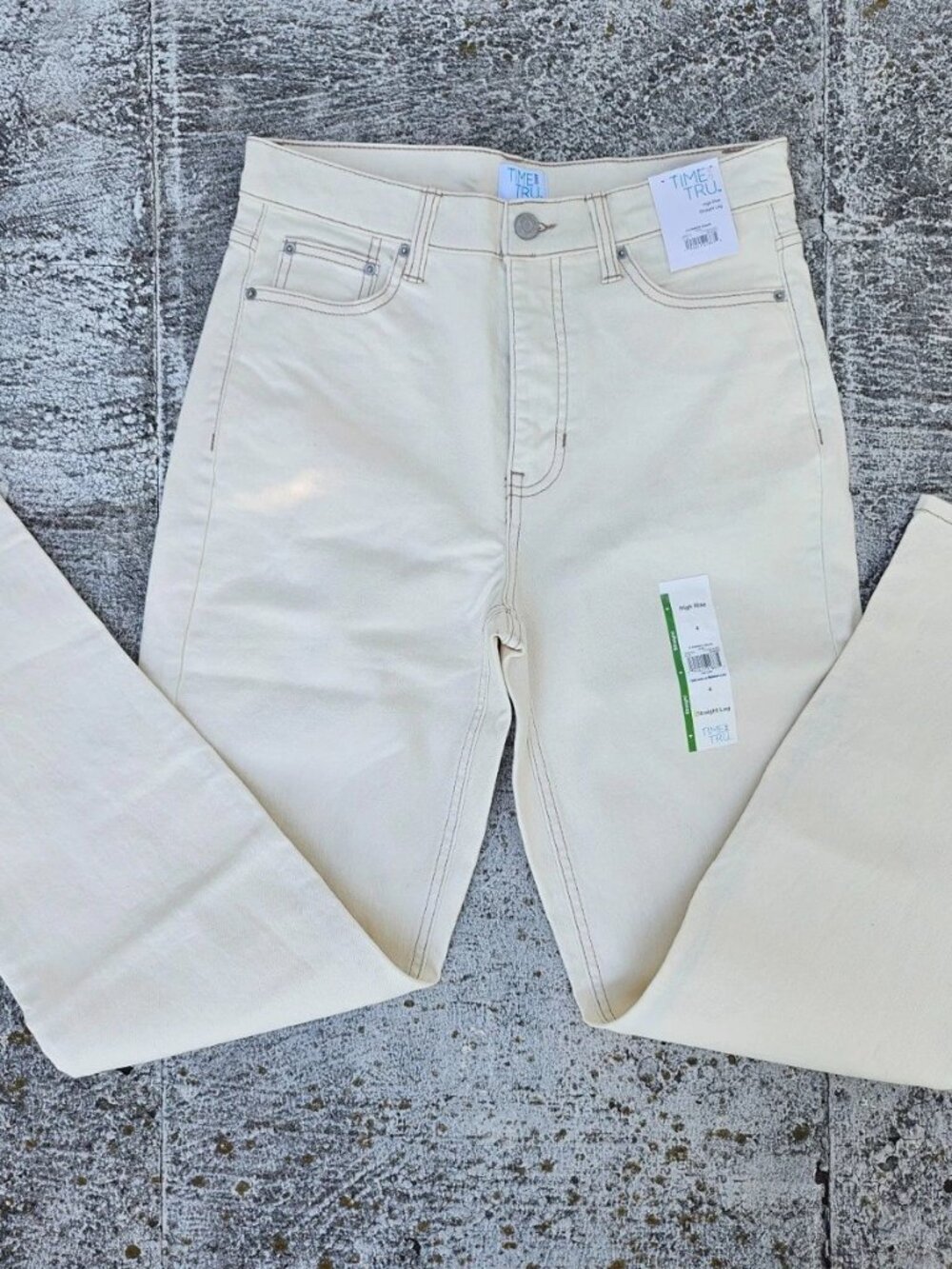 Time and Tru Women Jeans Off White High Rise Straight Leg Denim Size 4 NWT